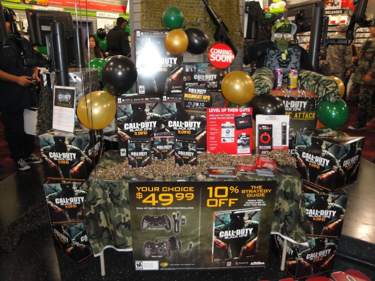 Call of Duty: Black Ops Midnight Launch