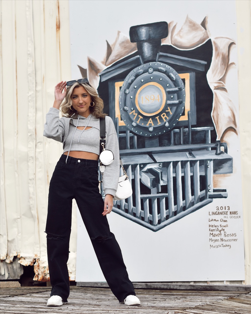3 Ways To Wear Black Straight Leg Jeans 