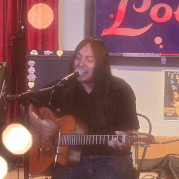 Thumbnail for Episode 2469: Live from Suburbs Fest – Alan Garcia