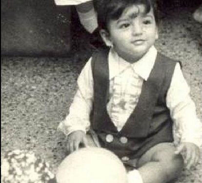 Childhood pictures of Bollywood celebrities