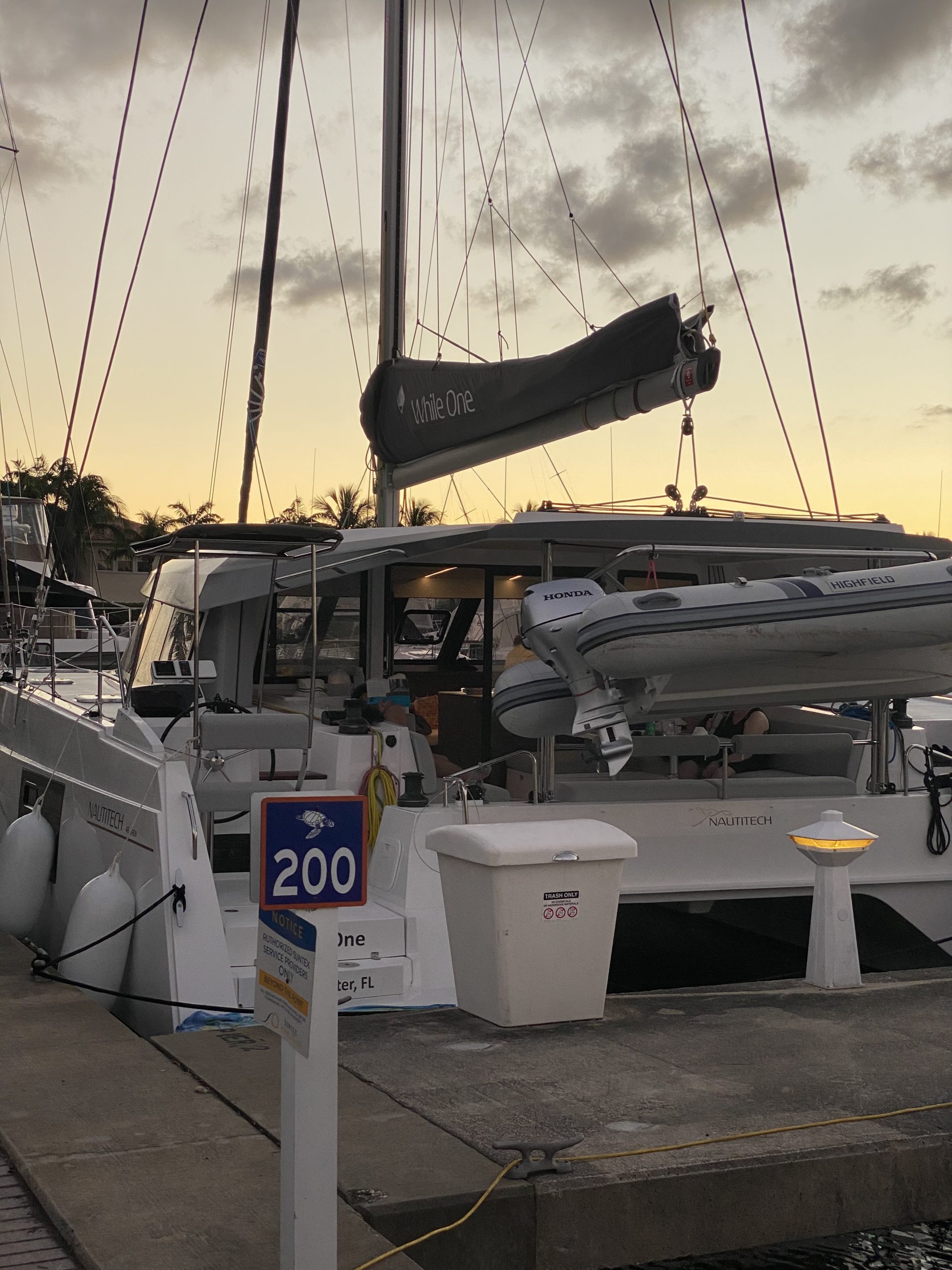 2021-12-28 Loggerhead Marina, Holywood Florida