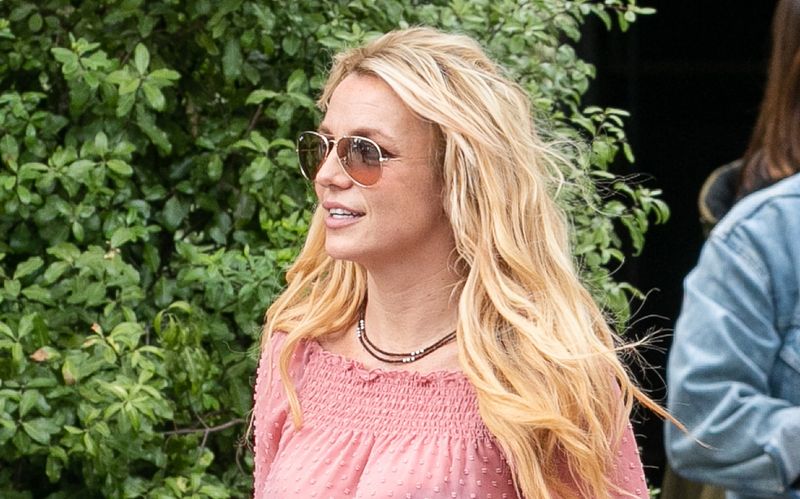Britney Spears Kinder Geburtstag . Swyrl Was Passiert Hier Fans Reagieren Geschockt Auf Britney Spears Geburtstagsfotos