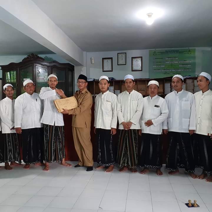 Kementerian Jawa Timur Berikan Naskah Soal Pendidikan Kementerian Jawa Timur Berikan Naskah Soal Pendidikan