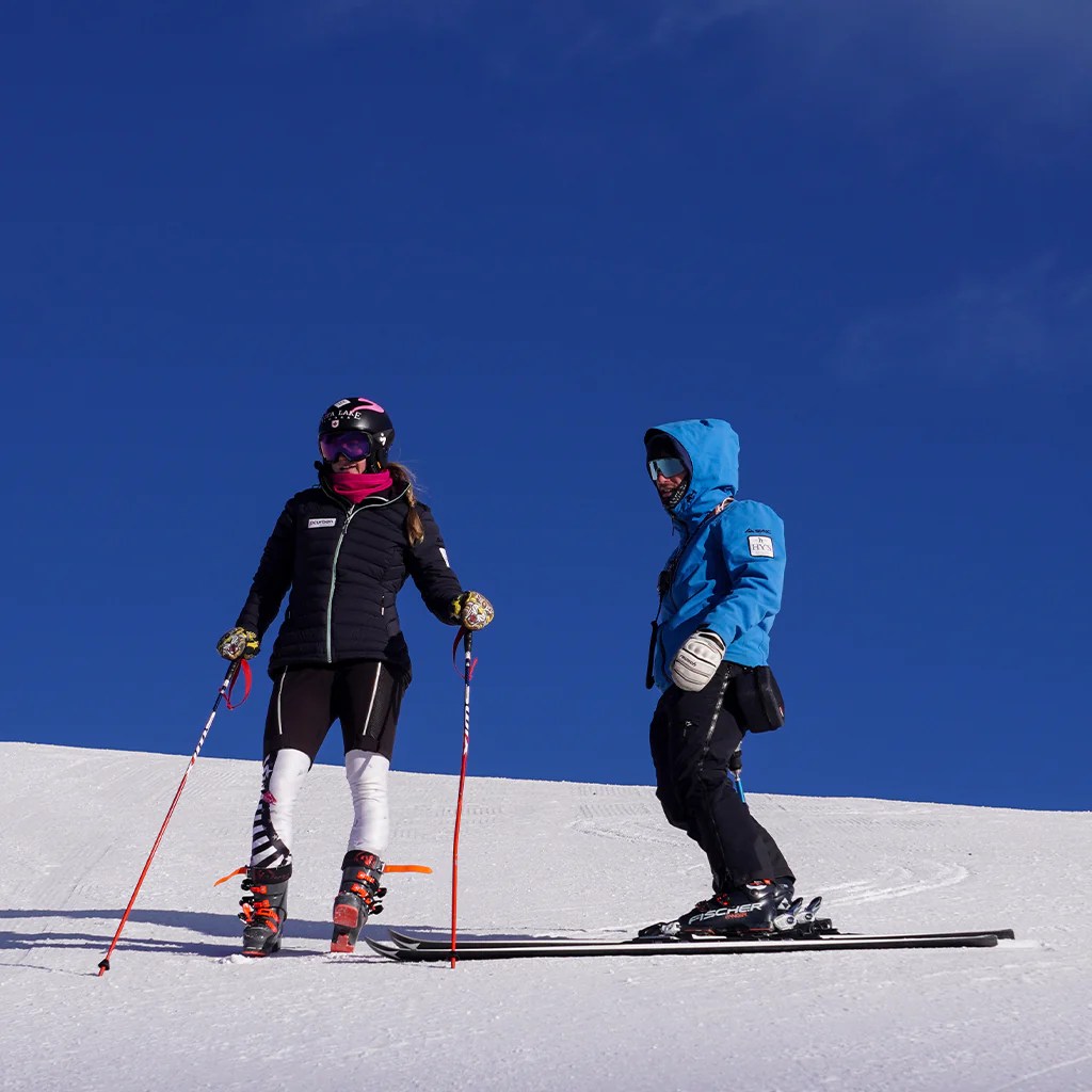 Sync Performance Athletes - Ultra HD Dark Image - Mobile