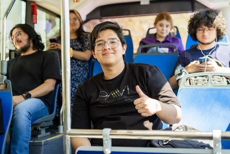 H bus (2)