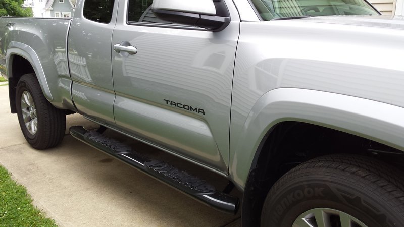 Post pictures of your 2016 tacoma stepbars
