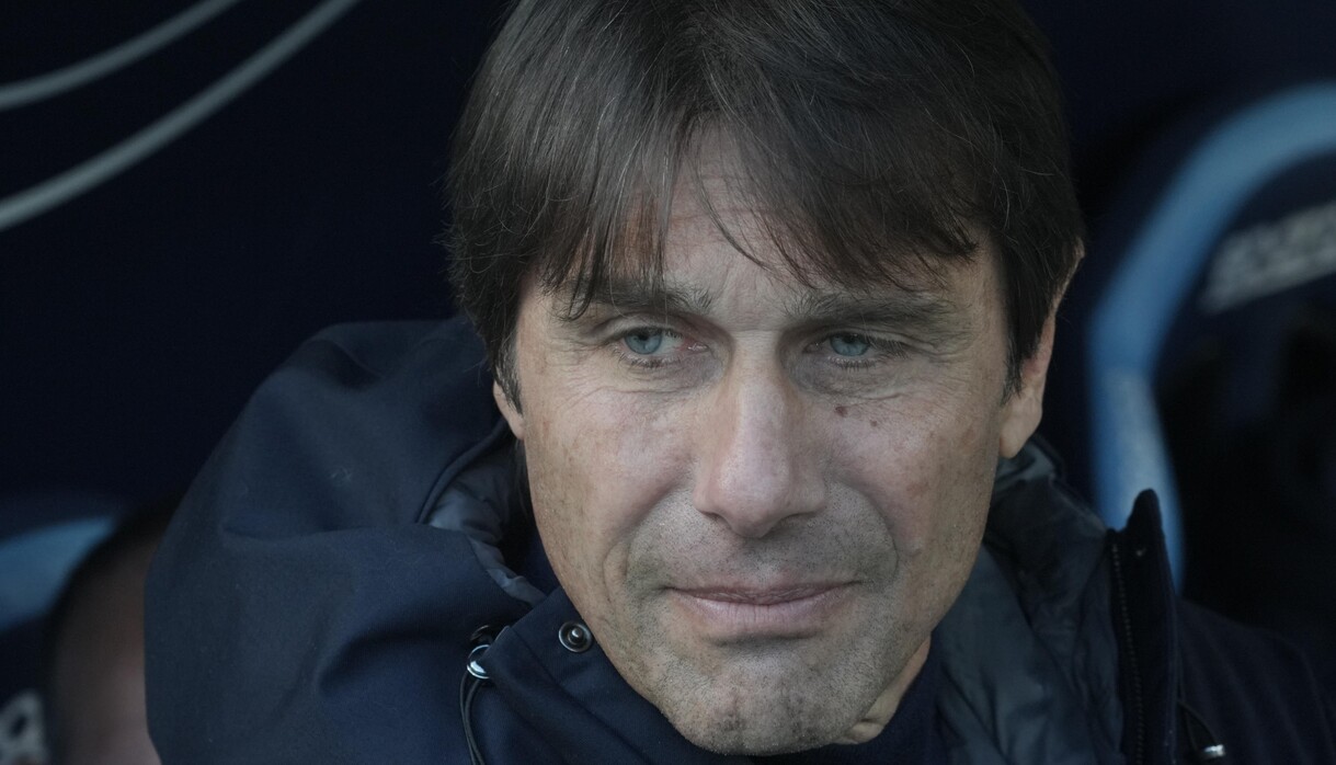 Napoli, Conte: non facciamo mai gol, rischiamo sempre l’infarto in panchina. Poi il retroscena su Raspadori