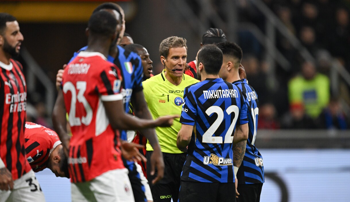 Rocchi e l’Aia promuovono Chiffi: non c’era rigore per l’Inter. E Doveri che era all’Avar arbitra i nerazzurri giovedì