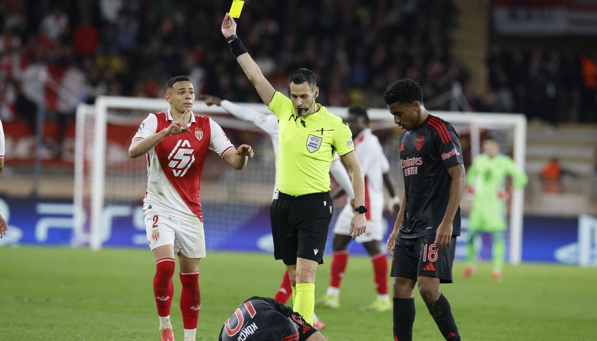 Bufera sull’arbitro di Juventus-Inter, polemiche dopo Monaco-Benfica e sul web è già caos per Mariani