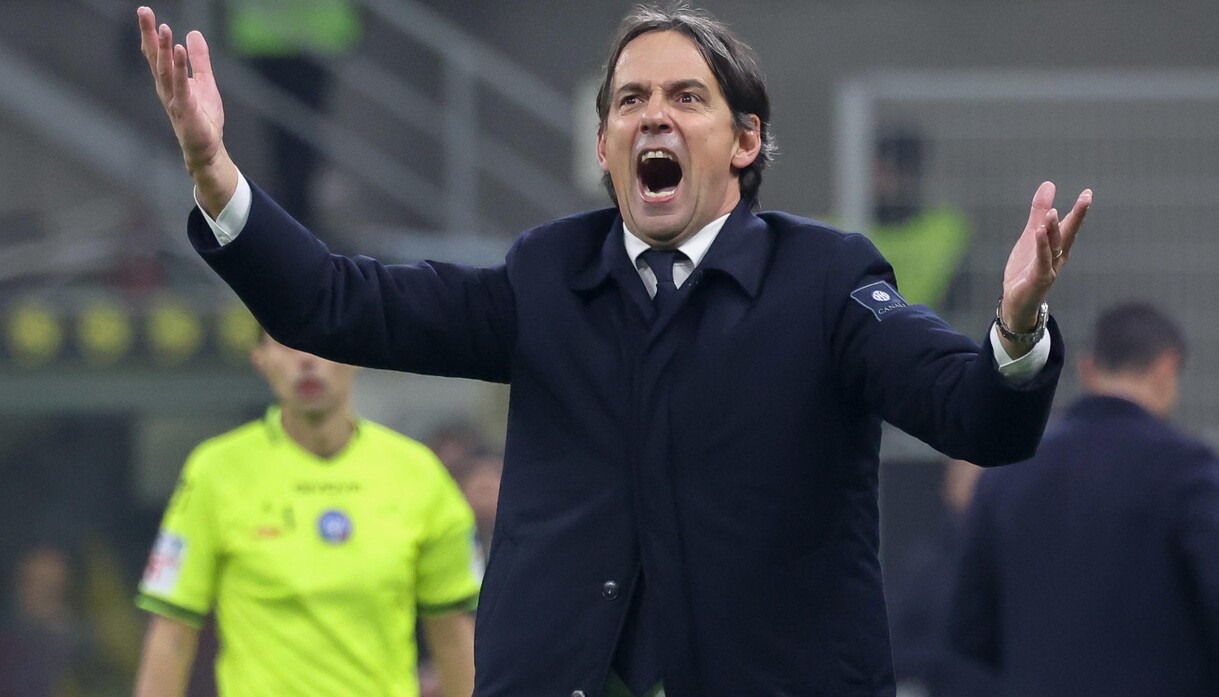 C’era rigore anche per l’Inter a Napoli? Inzaghi punge, il web attacca