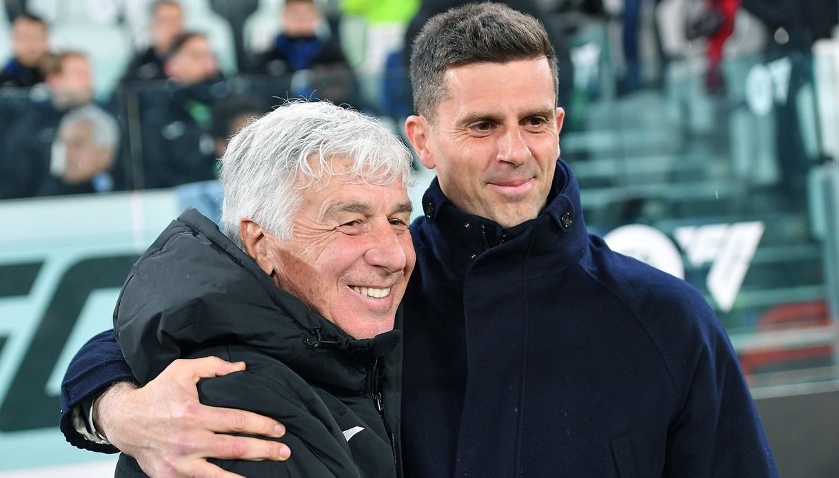 Juventus-Atalanta: Thiago Motta polemizza per il rigore, spunta l’abbraccio scudetto tra Gasperini e Lookman