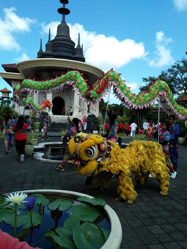 Galungan Ngelawang Barong Bangkung, Imlek Ngelawang Barongsai – tatkala.co