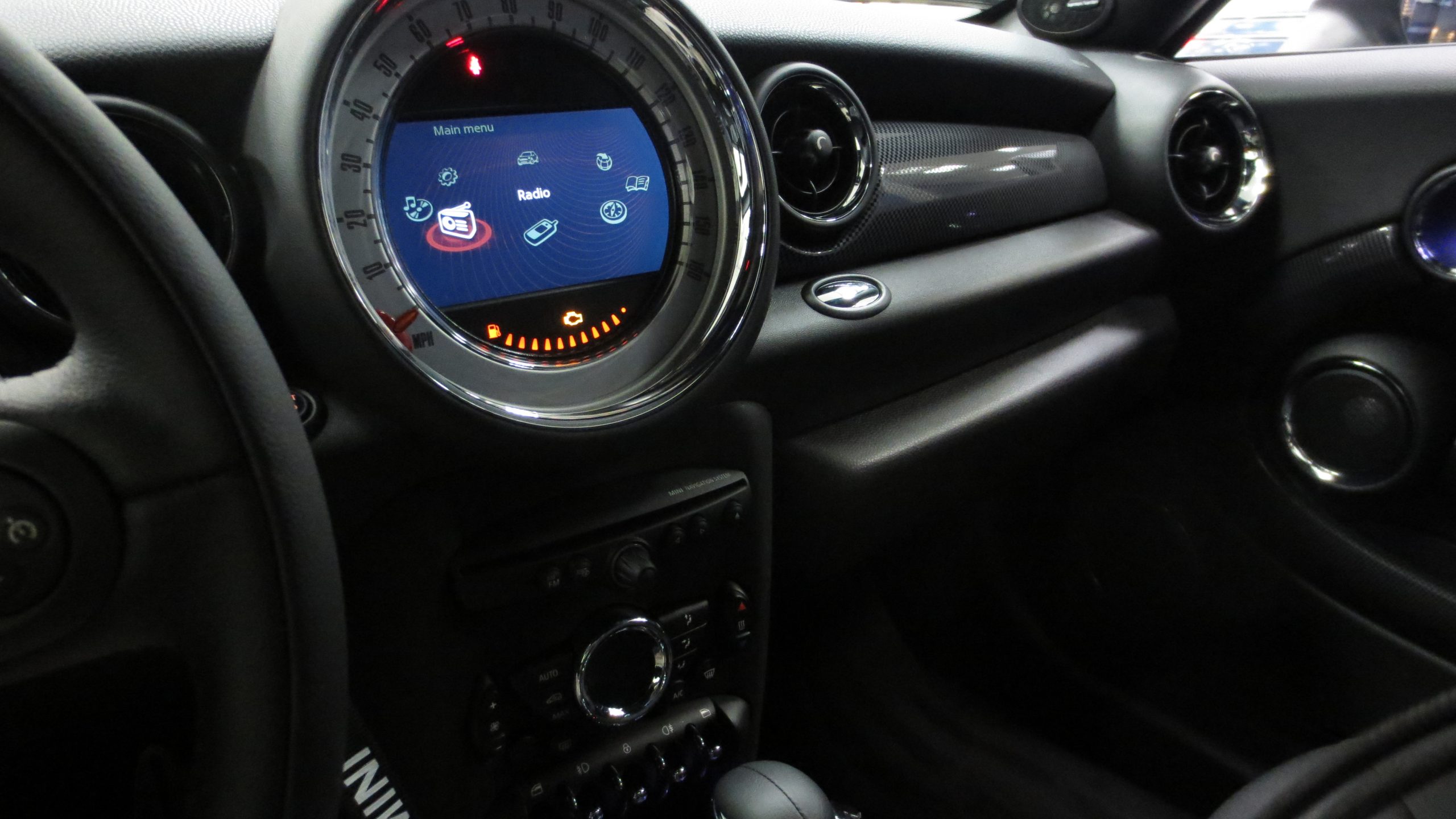 Mini cooper: pairing a bluetooth phone to mini connected