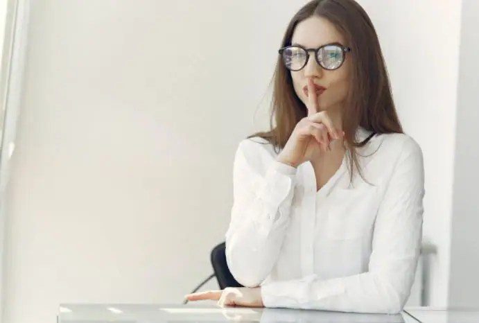 4 Tips on Reading Body Language and Non-Verbal Cues
