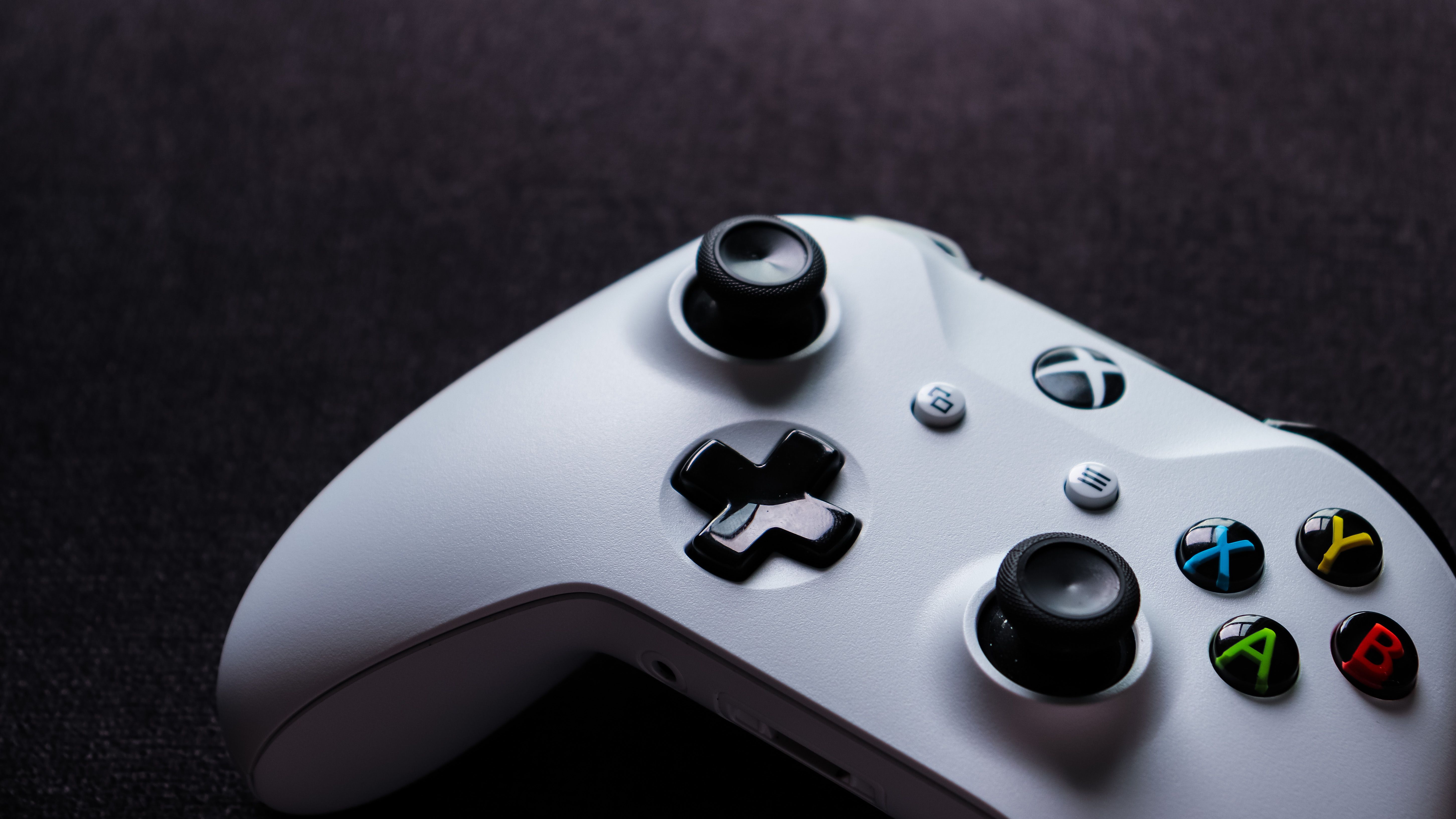 Xbox caps cloud gaming at 15 hours a month, VW to cut 100,000 jobs
