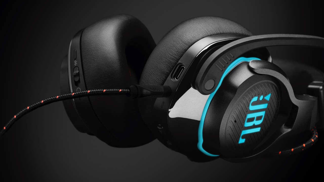 JBL Quantum 810 headset - Gaatimes
