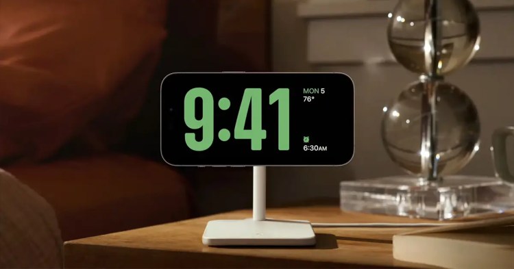 iOS 17 StandBy iPhone