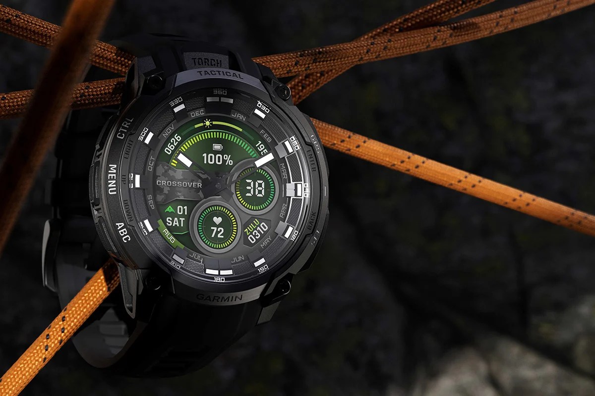 GARMIN Instinct Crossover AMOLED