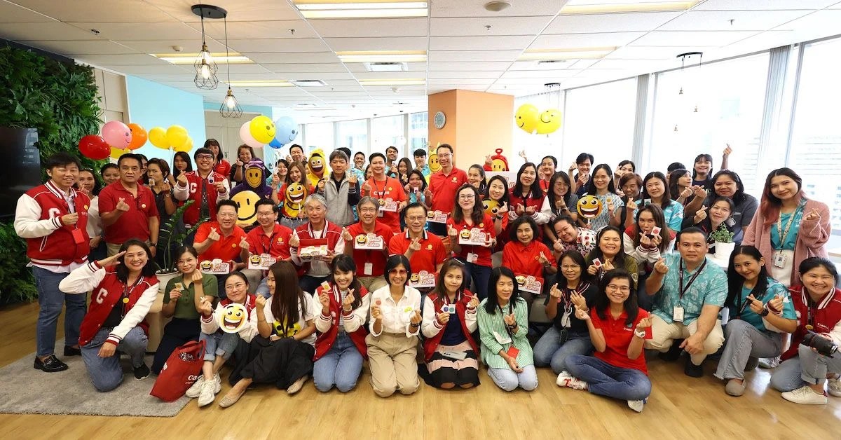 Big Smile With Canon