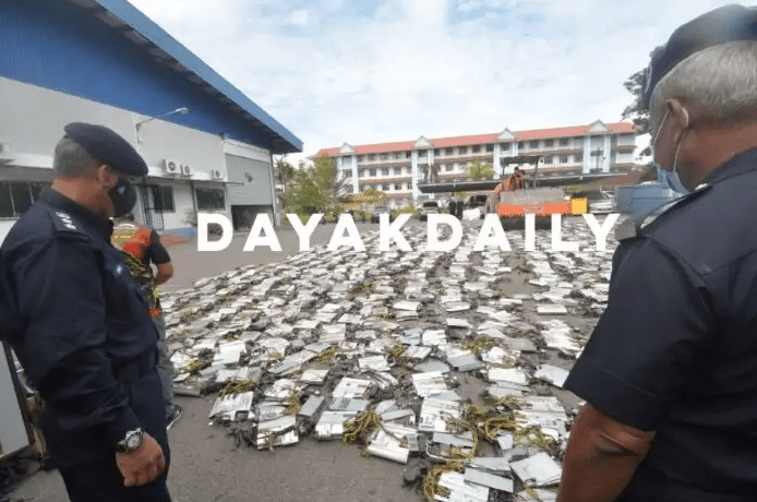 The police chief of sarawak says mining operations are becoming rampant in the city, and three houses have burned down as a result of illegal . Malaysian Police Flatten Bitcoin Equipment Techpowerup Forums