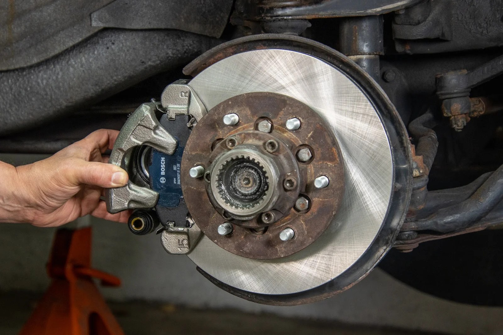 Here’s How Do You Know That There Is a Need of Brake Rotors Replacement
