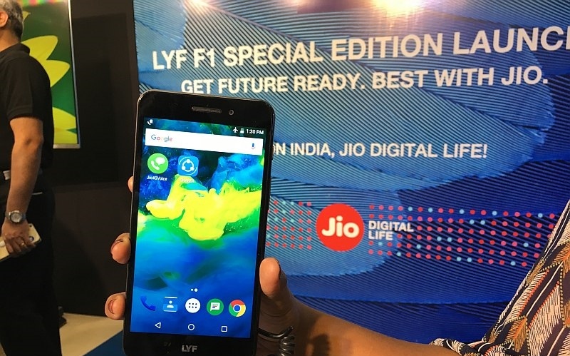 Lyf F1 With Smart Ring And Smart Play Features Launched In