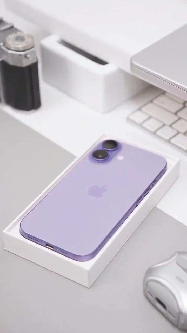 iPhone 17