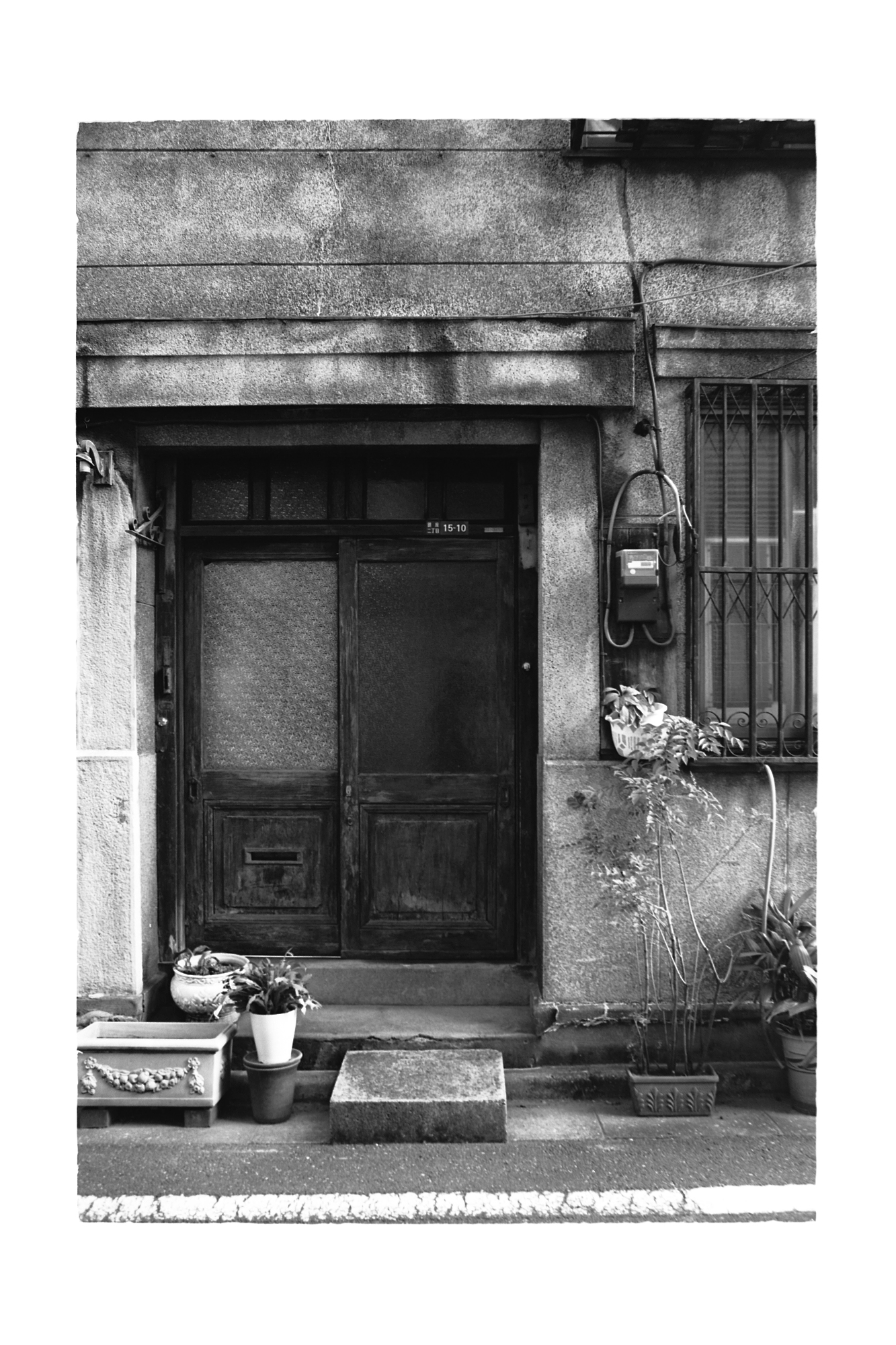 フィルムカメラ Black And White Photography Of Tokyo Japan モノクロフィルム フィルムカメラ モノクロ写真 東京写真