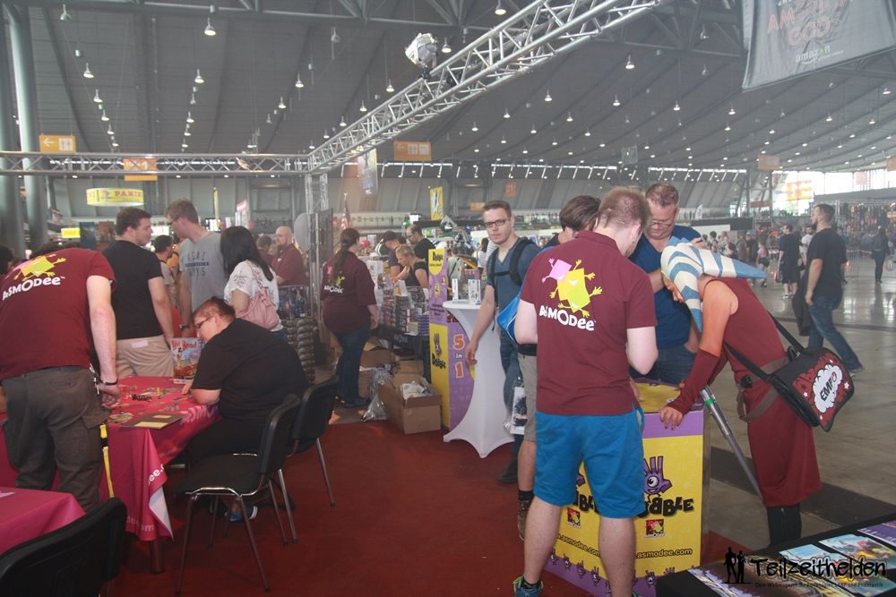 Asmodee lädt zum spielen ein.