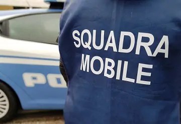 POLIZIA: DENUNCIATO UNO SPACCIATORE E SEQUESTRATI 59 GRAMMI DI SOSTANZE STUPEFACENTI