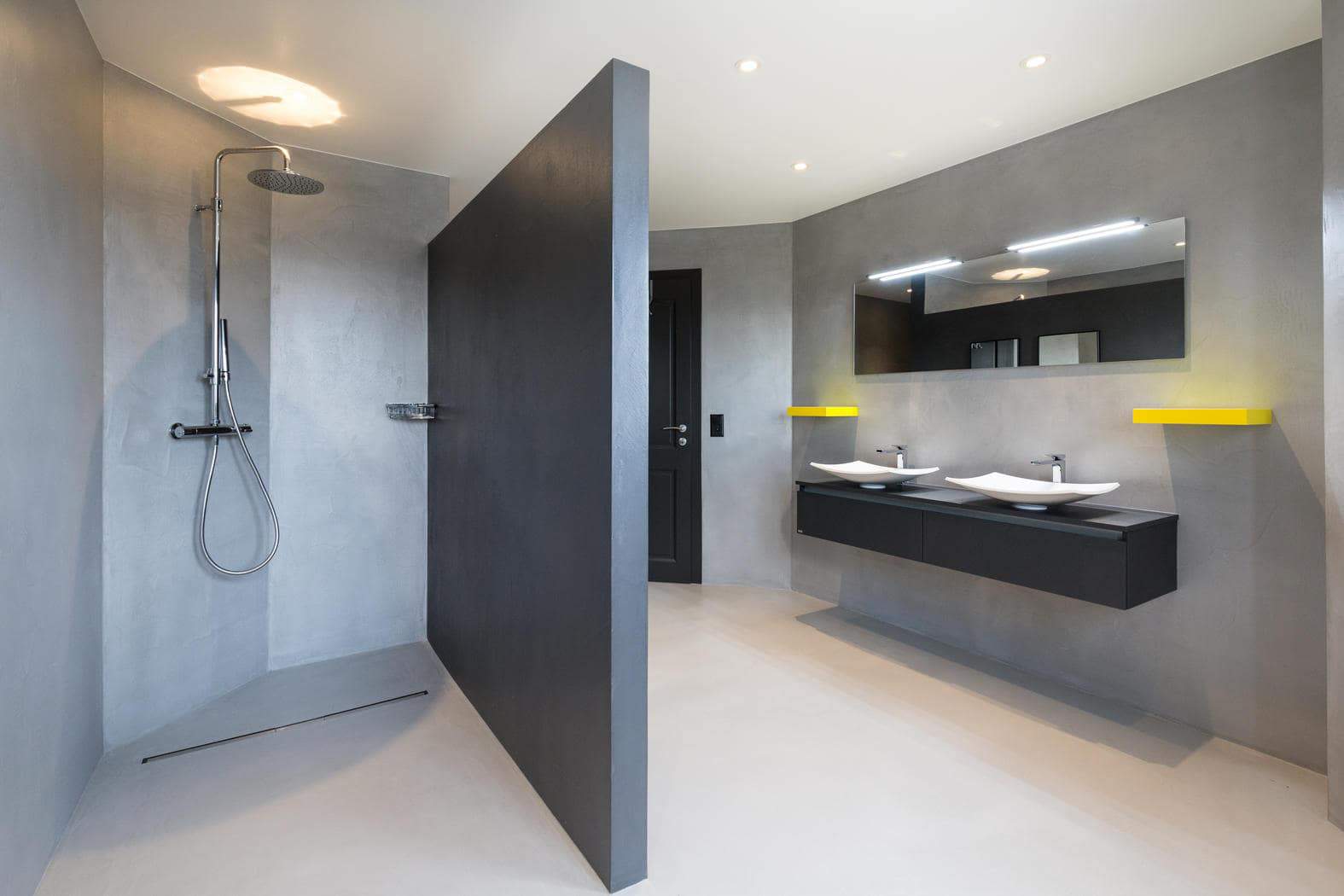 Voir plus d'idées sur le thème bains, décoration salle de bain, salle de . Le Beton Cire Avantages Et Inconvenients