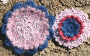 Frilly Target Flower free pattern