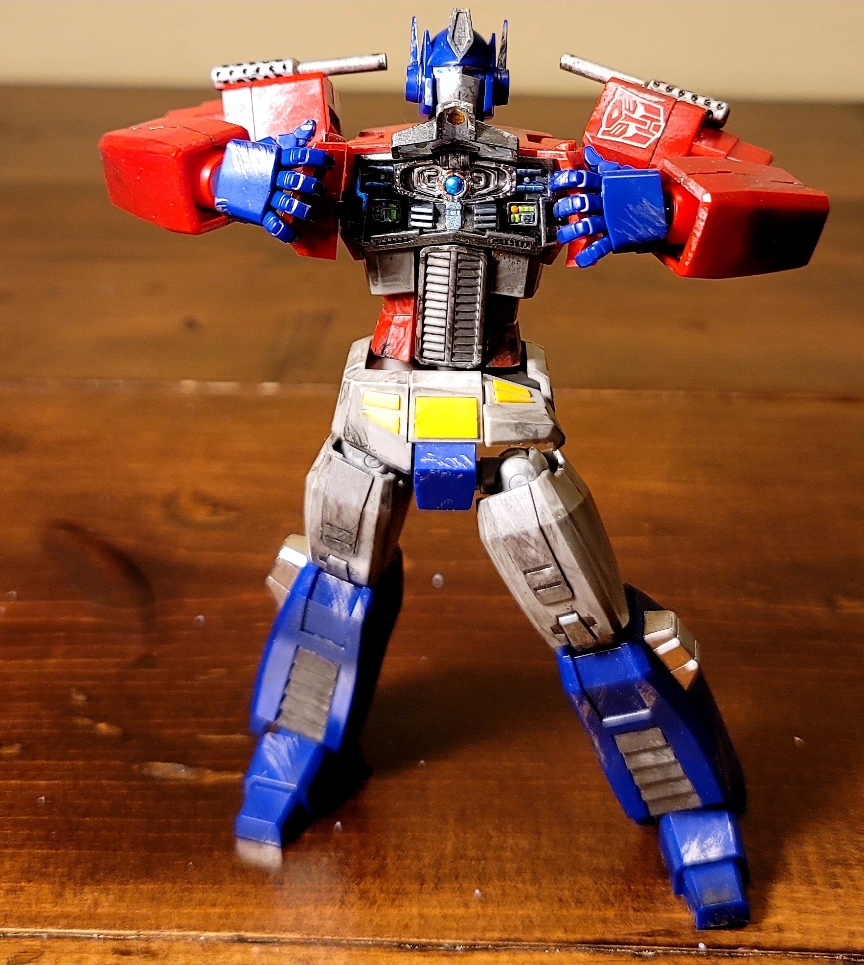 Hello flame toys i recently bought one of your transformers model kits the idw megatron decepticon version from my local hobby lobby i lost one of the . Minor Repaint Flame Toys G1 Optimus Prime Tfw2005 The 2005 Boards