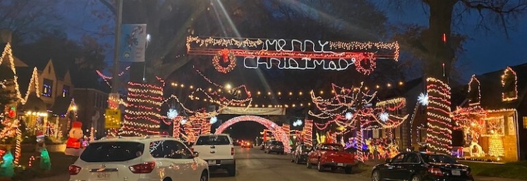 Seeing Christmas Lights on Candy Cane Lane - thatawaydad.com