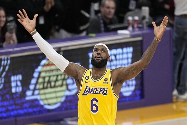 Thunder Lakers Basketball