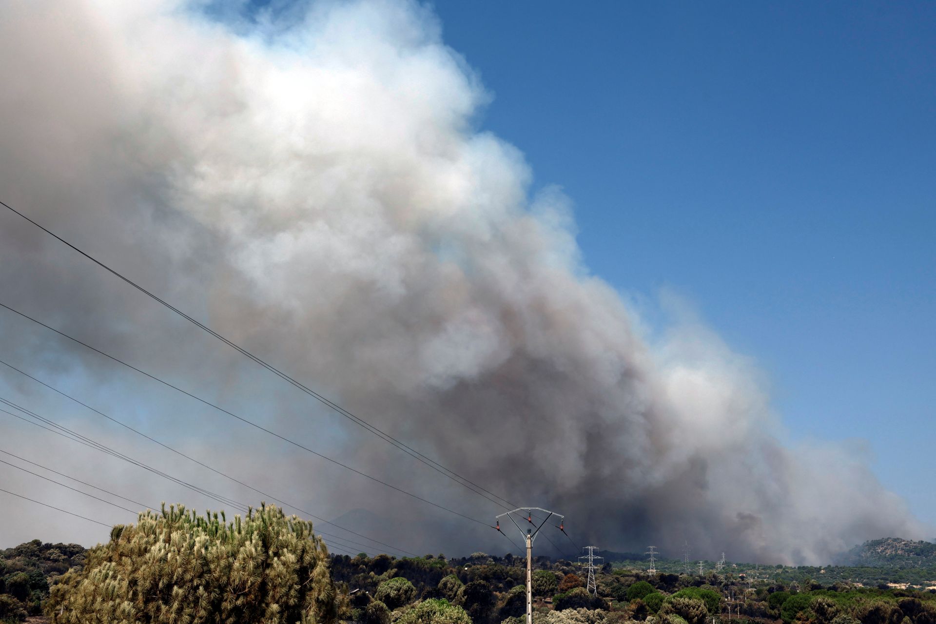 Wildfire Smoke: The Silent Killer in France and Spain (2026)