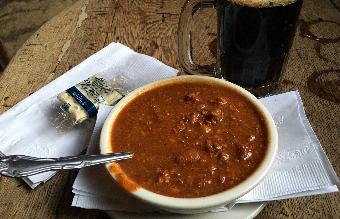 A Trip To Mcsorley S Old Ale House The Two Bananas Classic Chili Con Carne Recipe Nyt Cooking It S Called Chili And Everybody Is An Expert The New York Times Turkey Chili Recipe Nyt Cooking Chinese Chili Recipe Nyt Cooking.