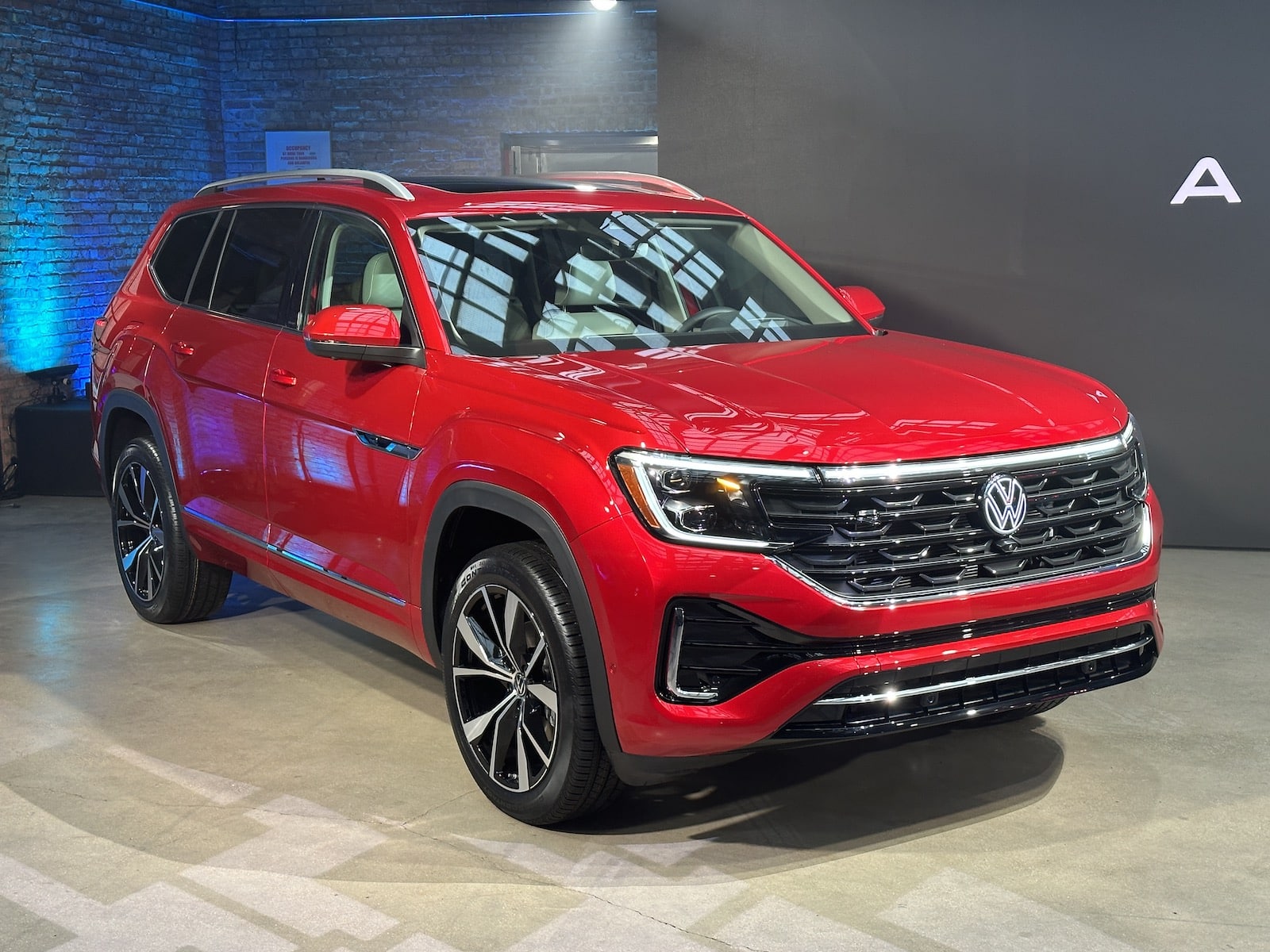 Volkswagen unleashes 2024 atlas, atlas cross sport