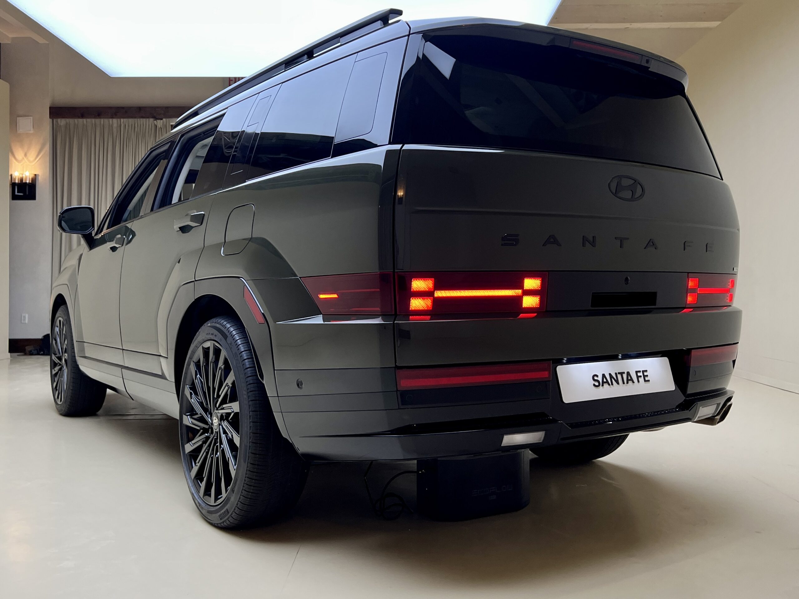 The 2024 hyundai santa fe’s boxy new look comes with lots of practical