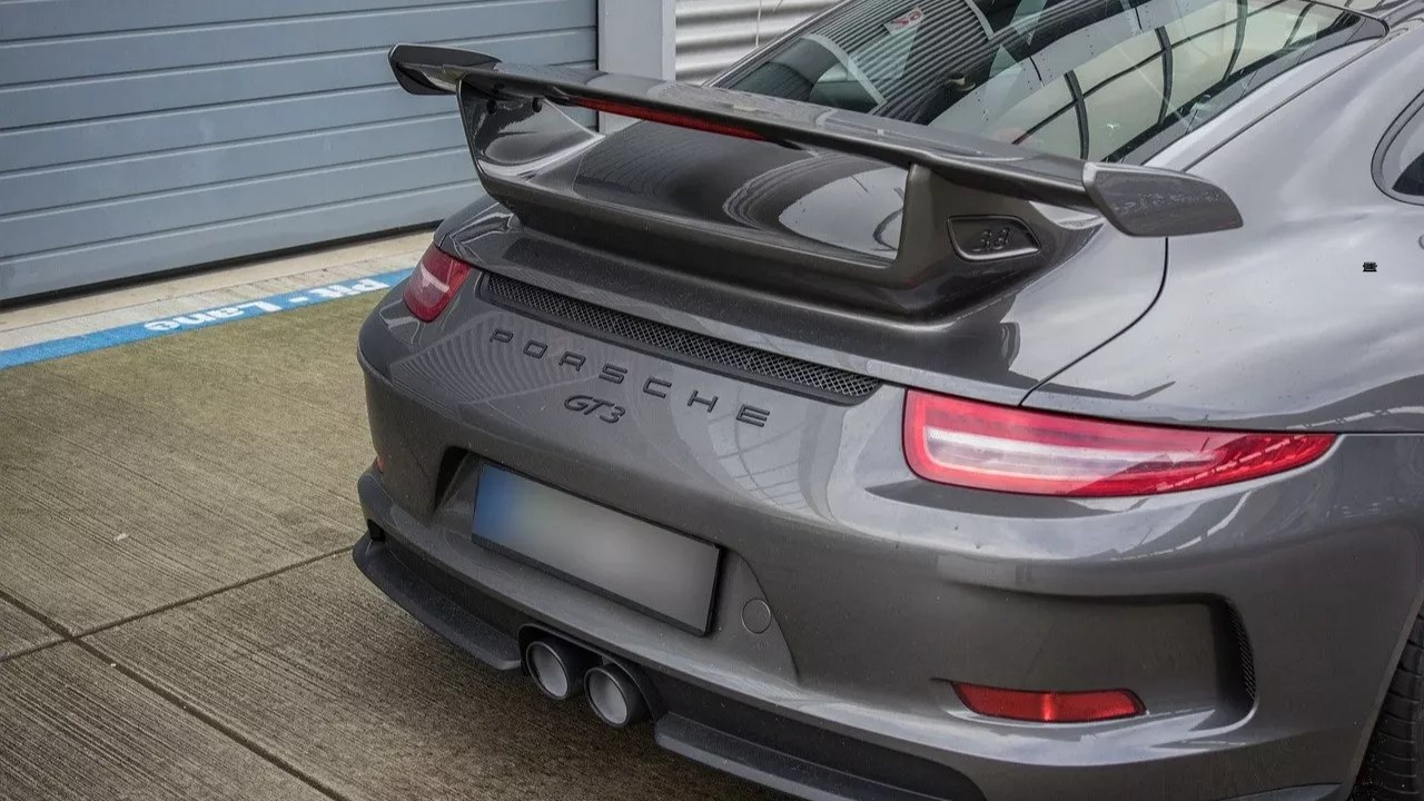 Car Spoiler