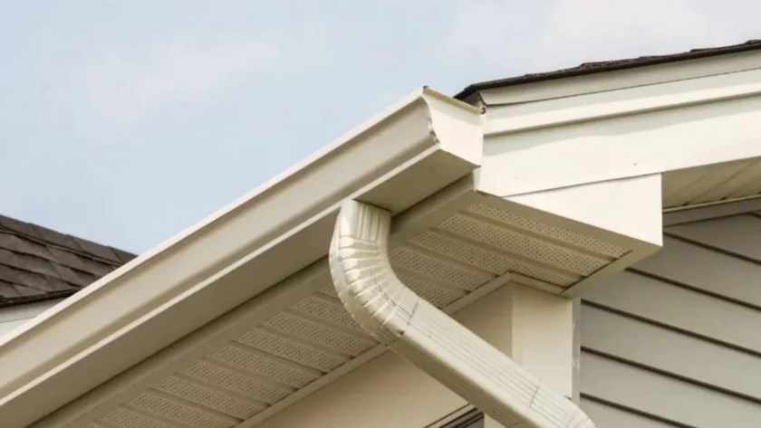 Which Is Best Seamless Gutters vs Traditional Gutters 1 Seamless Gutters Overview