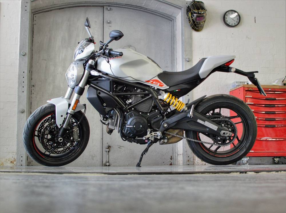 MOTORCYCLE REVIEW | Ducati Monster 797 - TheGayUK