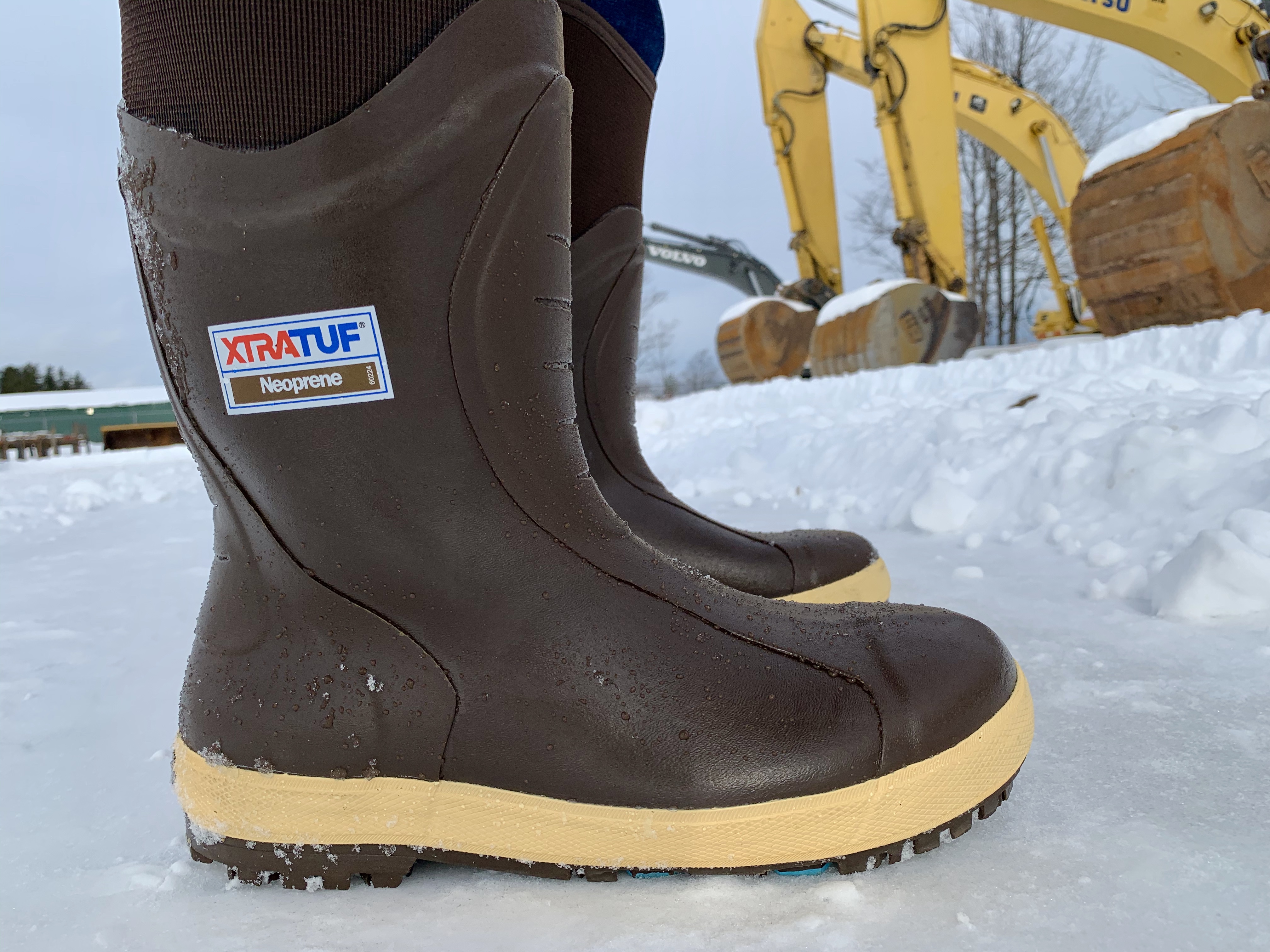 xtratuf steel toe rubber boots