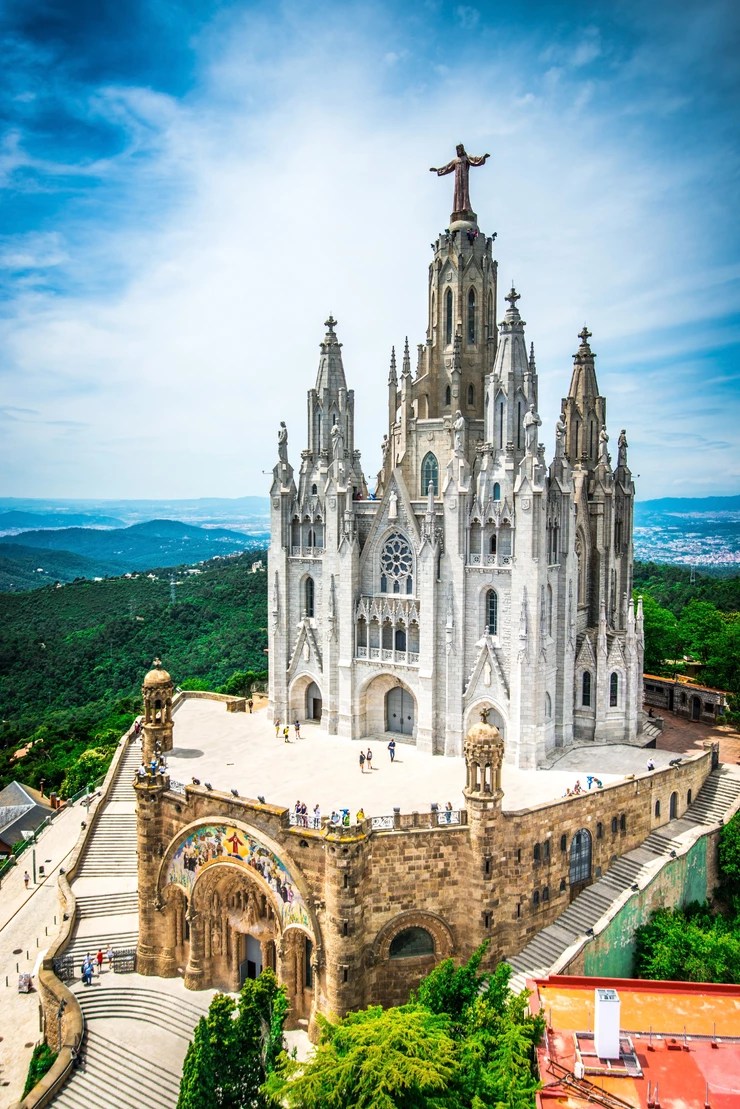 A virtual tour is a visual tool that replicates the experience of visiting and walking through a property real estate | how to written by: Barcelona From Home The Best Virtual Online Tours Of Barcelona The Geographical Cure