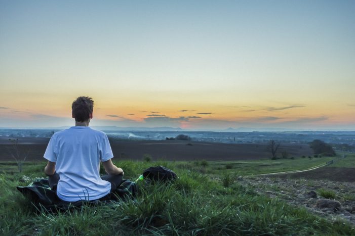 healthy morning routine meditation