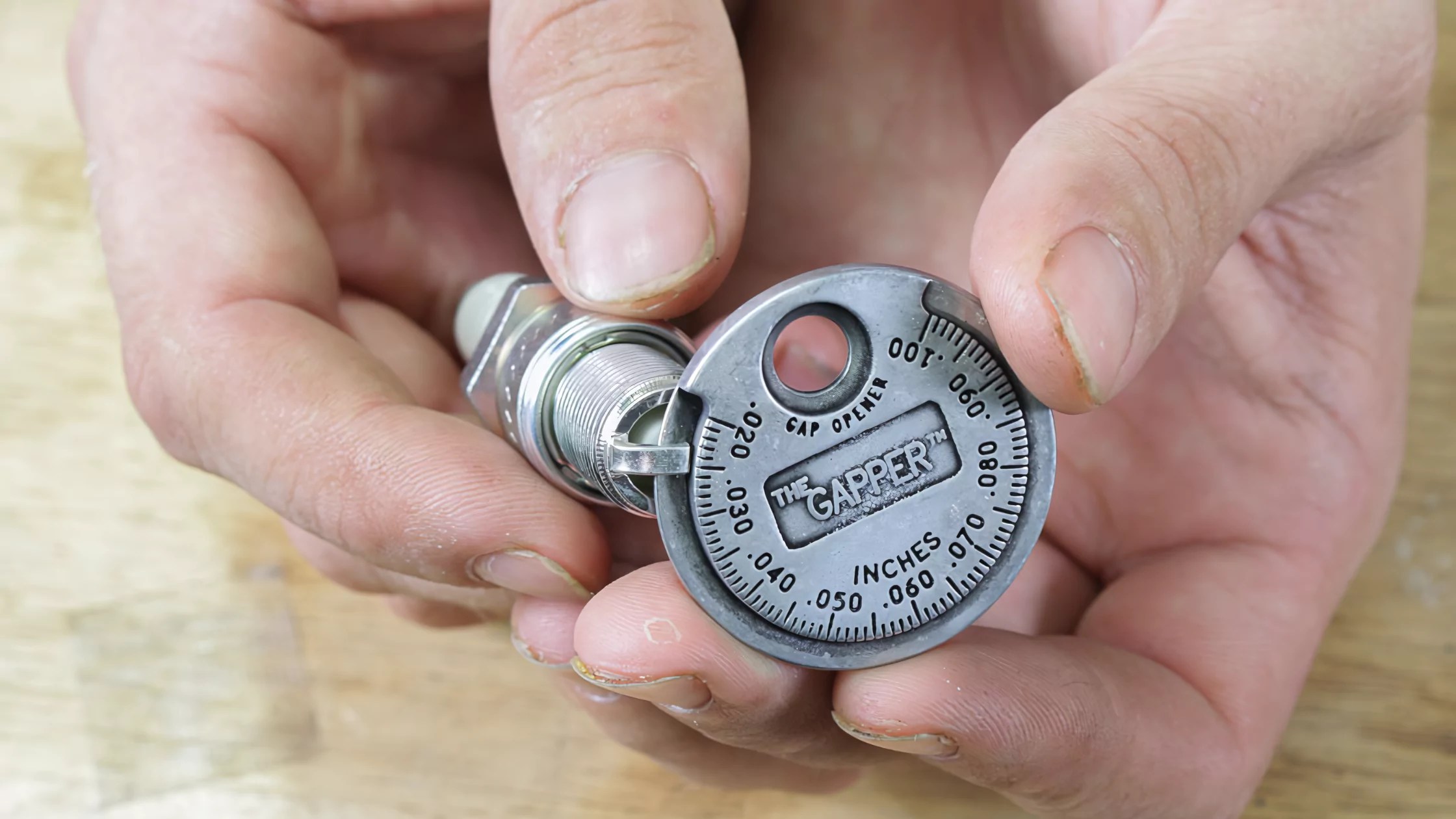 HOW TO GAP A SPARK PLUG