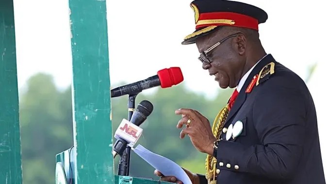 Ortom Inaugurates Over 1,000 Benue Volunteer Guards Batch B - Vimarsana News