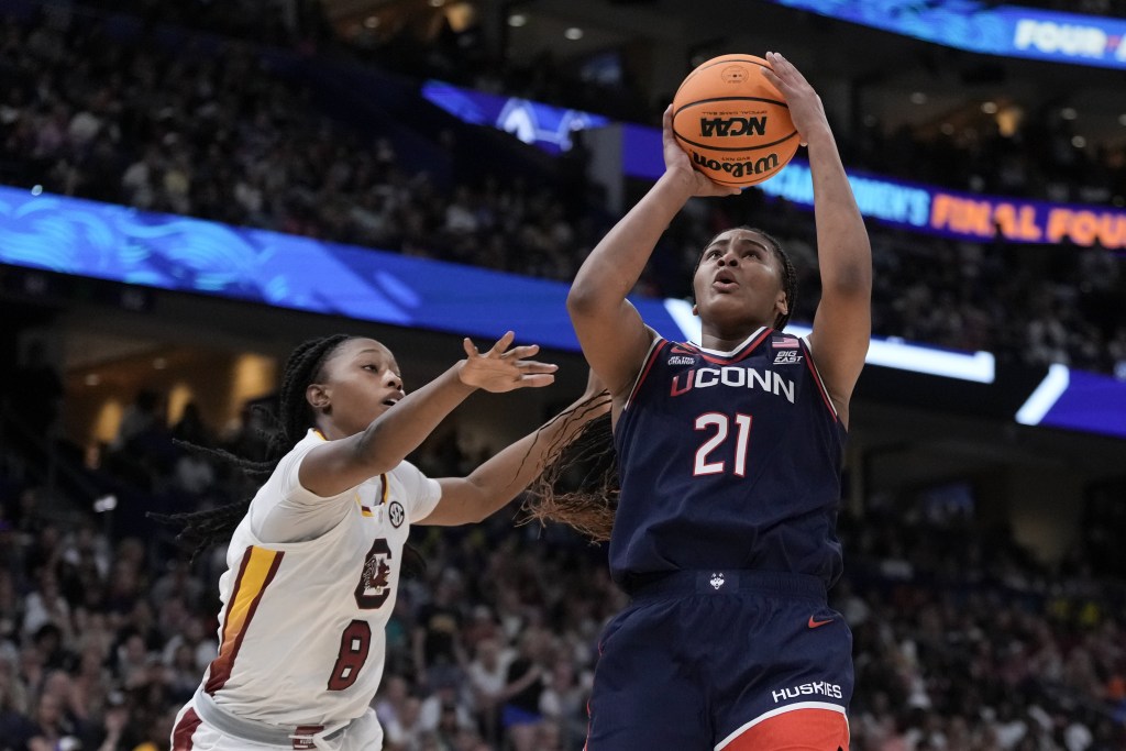 UConn freshman Sarah Strong had a double-double in the national championship game against South Carolina.
