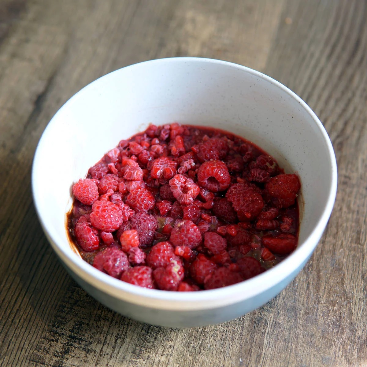 chocolate and raspberries overnight oats