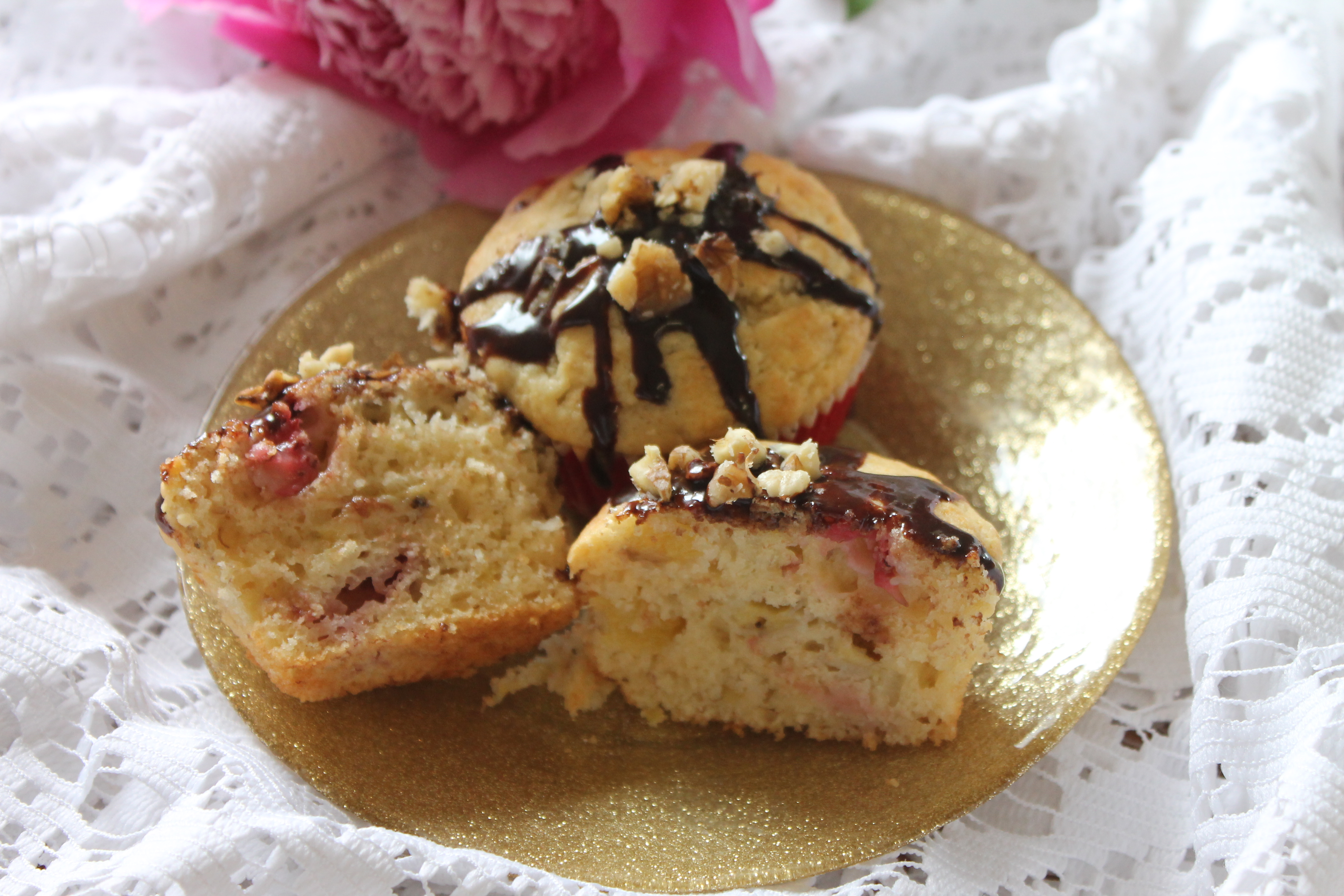 Banana Split Muffins